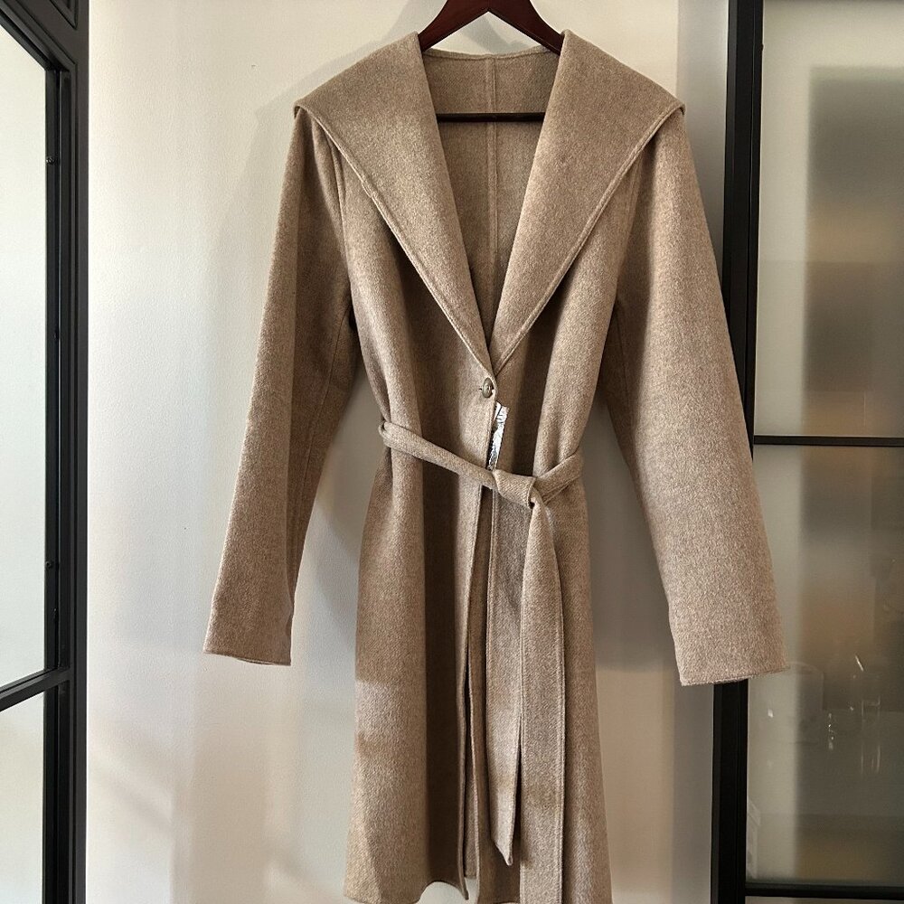 Uniqlo Belted Soft Hooded Coat Beige - Size Medium - Brand New with Tags